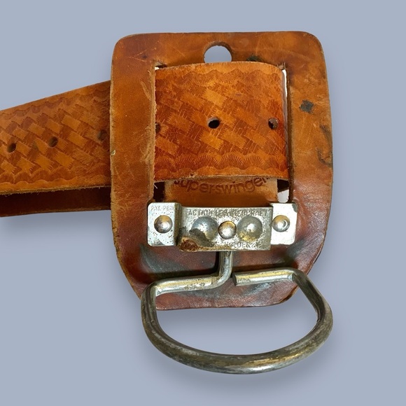 Vintage Hand Tooled Leather Belt w/ Action Leathercraft Superswinger Hammer Loop - Picture 5 of 12